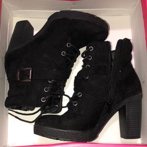 Just Fab Women Heeled Boots